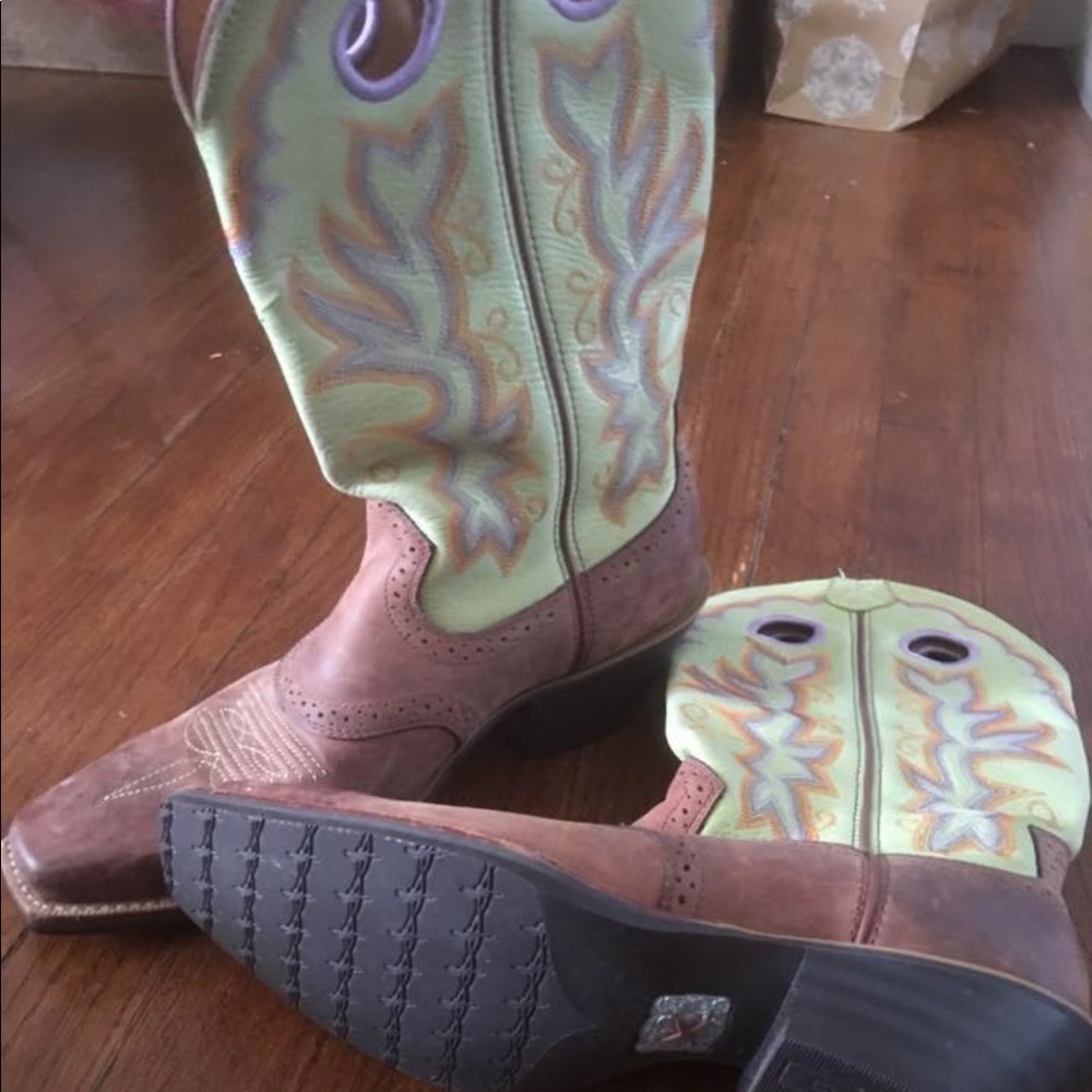 TEMPORARILY CLOSED Twisted X Boots